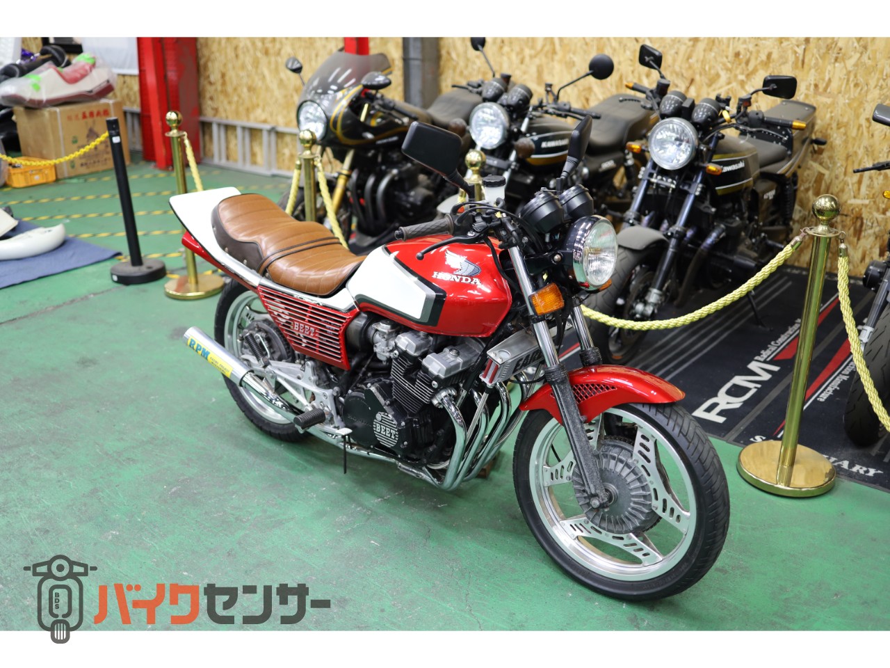 ホンダ ホンダ CBX400F 赤白2型仕様 カスタム多数 B662215