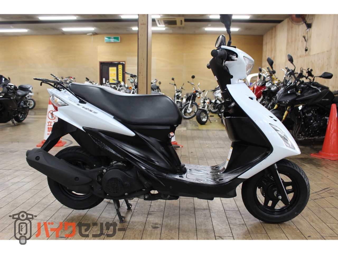 スズキ 大阪～整備済み アドレスV125S 前後タイヤ、ベルト類