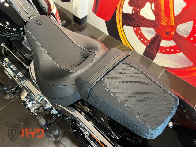 FXBR ソフテイルブレイクアウト117 - Harley-Davidson | CHAMPION 76