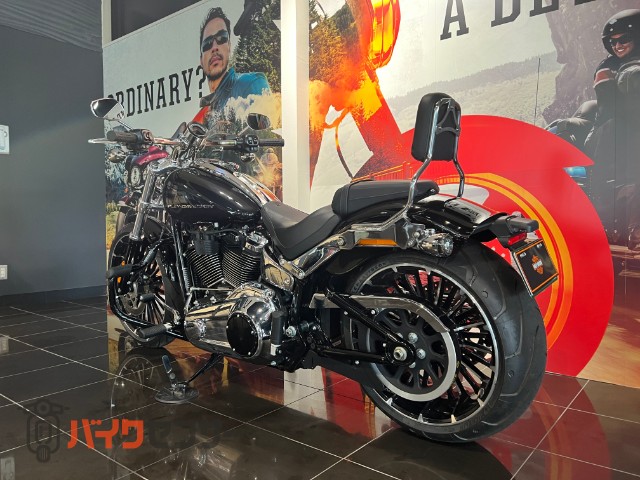 FXBR ソフテイルブレイクアウト117 - Harley-Davidson | CHAMPION 76