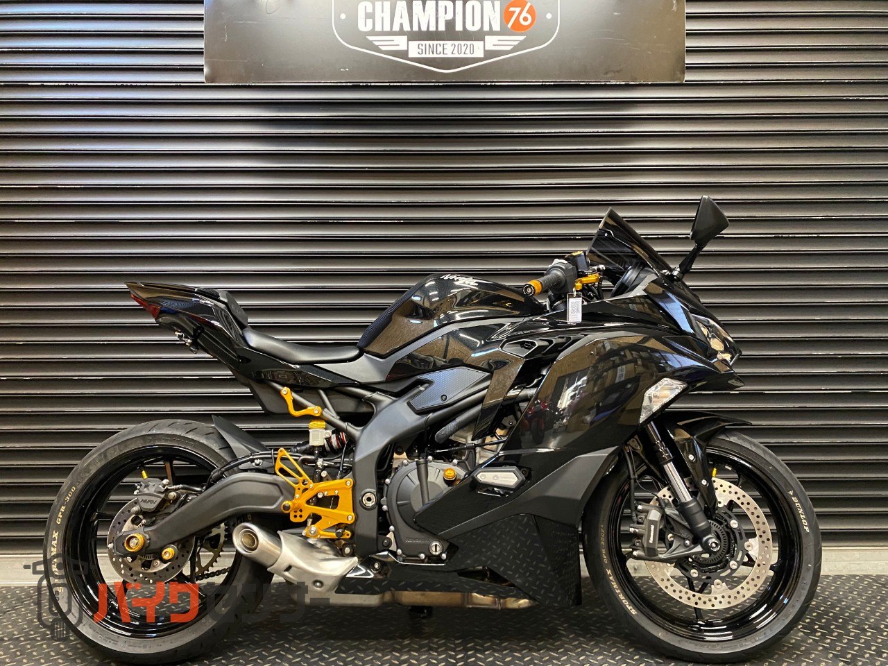 カワサキ Ninja ZX-25R BabyFace製カスタムパーツ多数 バック