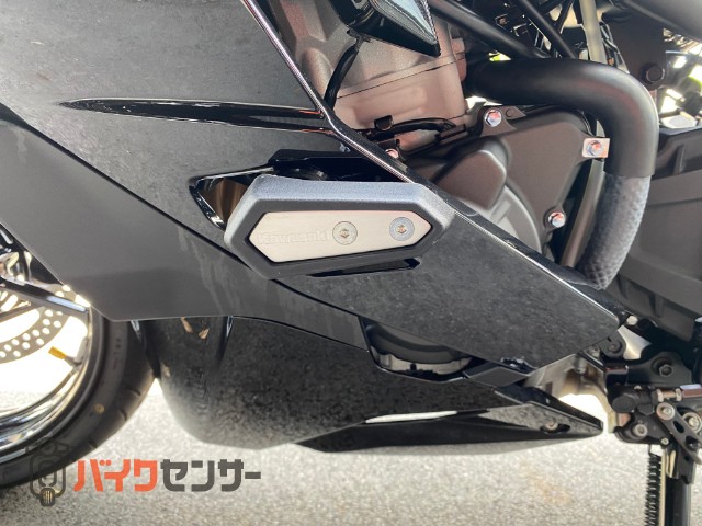 Ninja ZX-25R BabyFace製カスタムパーツ多数 バックステップ