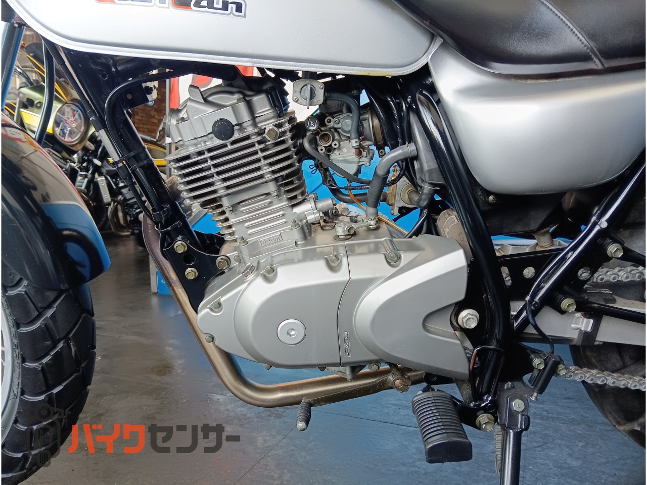 スズキ バンバン200 19482 スーパートラップマフラー B663476| BDS