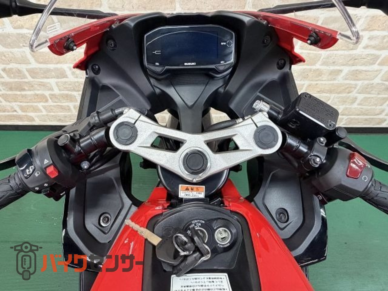 スズキ GSX-R125 ノーマル車両!! ストロンガーレッド タイタンブラック