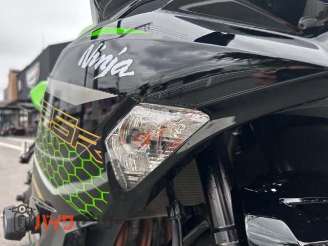 Ninja ZX-25R SE - KAWASAKI | CHAMPION 76 | チャンピオン 76