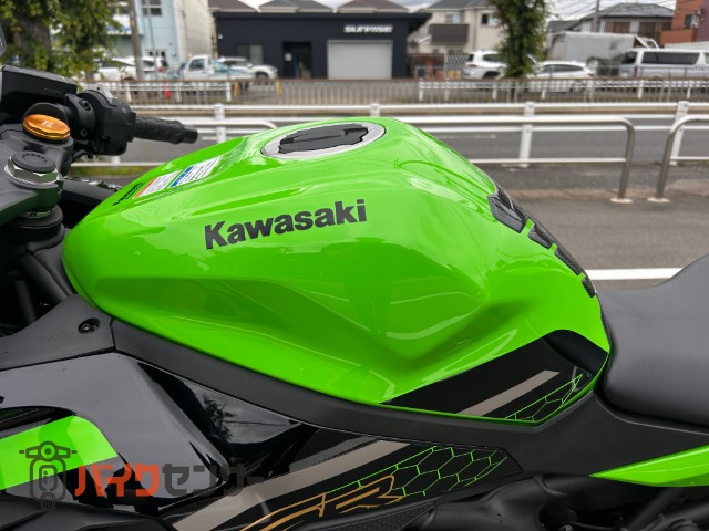 Ninja ZX-25R SE - KAWASAKI | CHAMPION 76 | チャンピオン 76