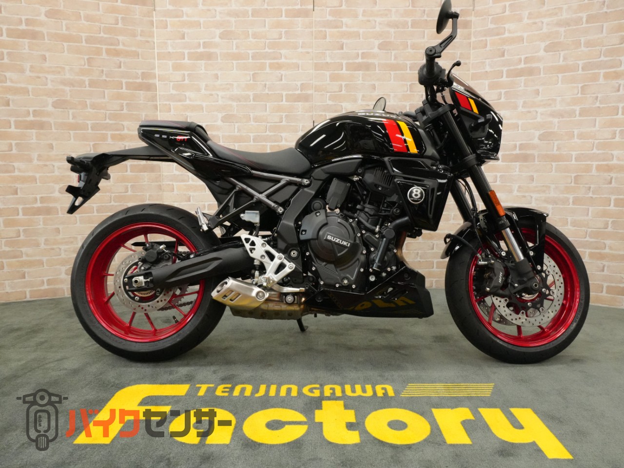 スズキGSX-8TT リチウムイオンバッテリー クイックシフター