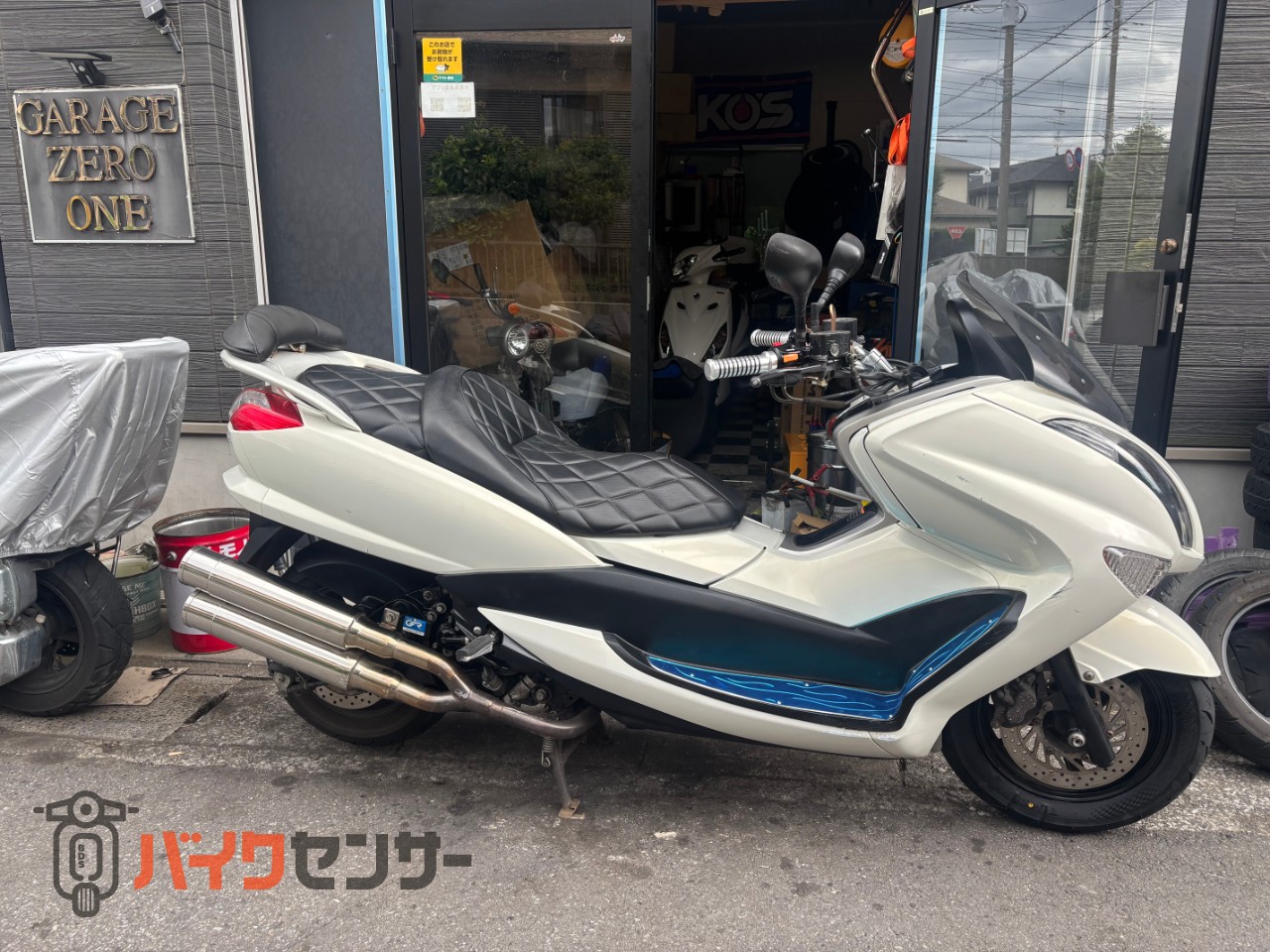ヤマハ マジェスティ250 SG20J ホワイト Fタイヤ新品 艶消し黒シート