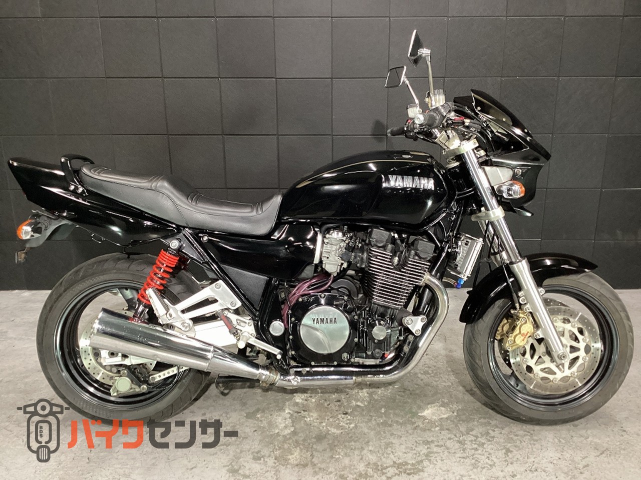 ヤマハ XJR1200 乗出し整備済・コワース製バックステップ装備・F