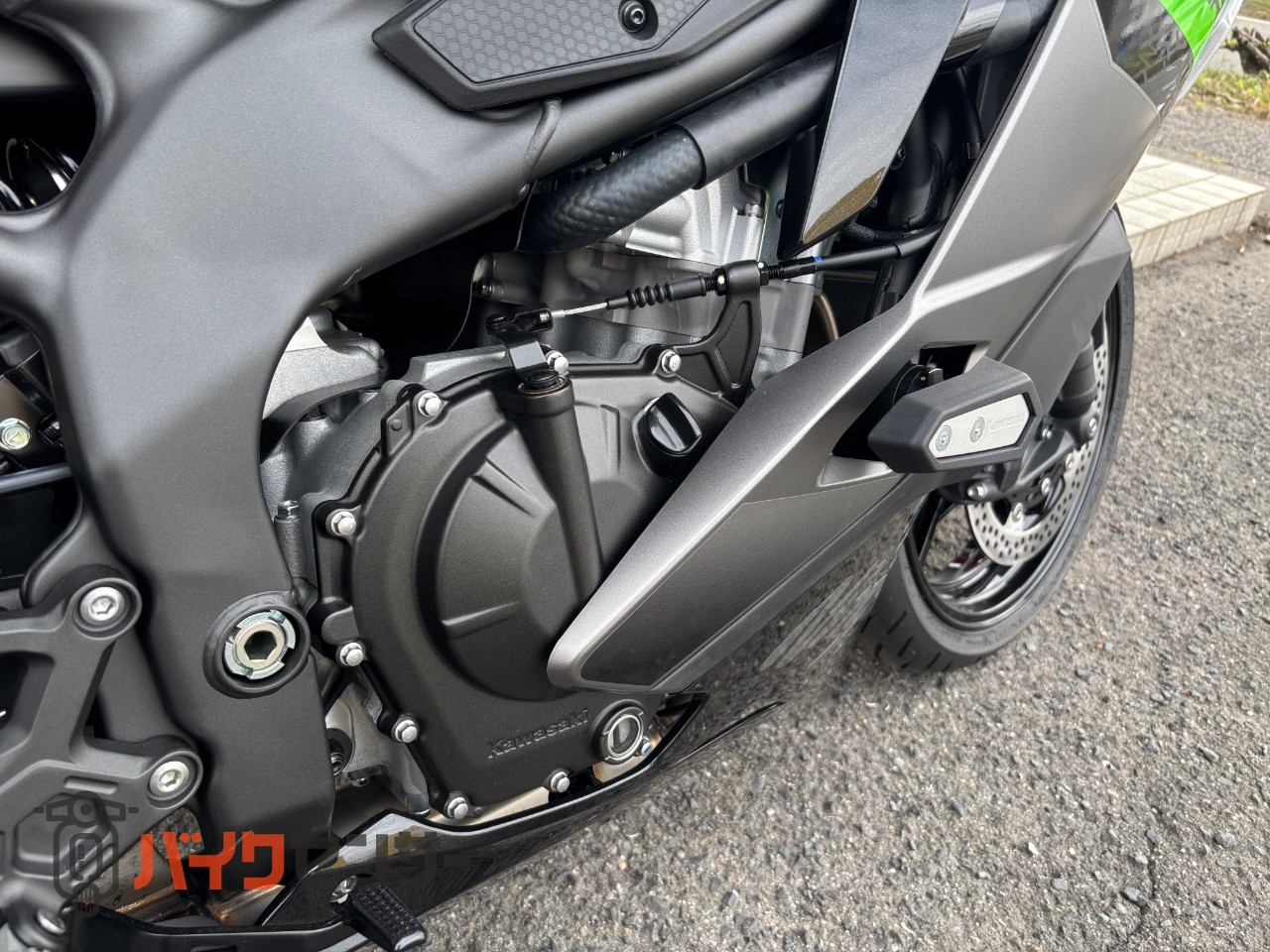 カワサキ Ninja ZX-25R SE 2026年モデル マットグレー 新車 B666883