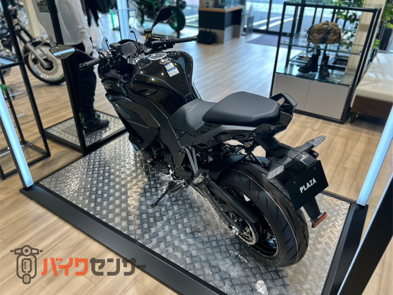 カワサキ Ninja1100SX 2026年モデル メタリックブリリアントゴールデン