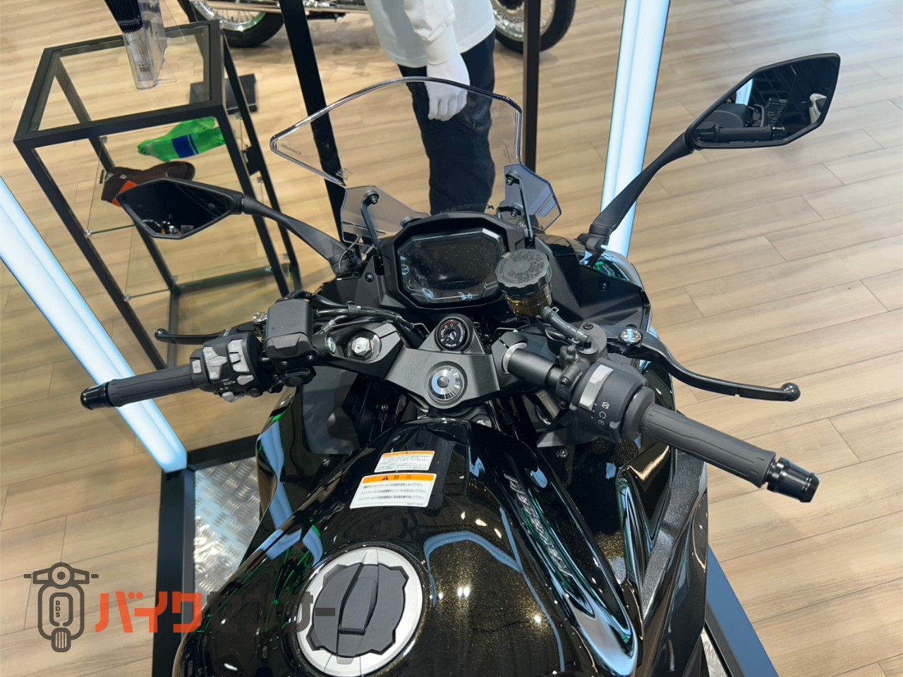 カワサキ Ninja1100SX 2026年モデル メタリックブリリアントゴールデン