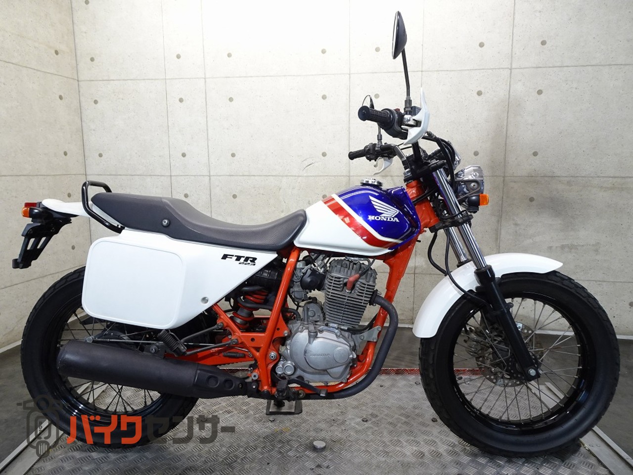 FTR223 HONDA ホンダ MC34 – FTR カスタム多数 - ○エンジン実働 