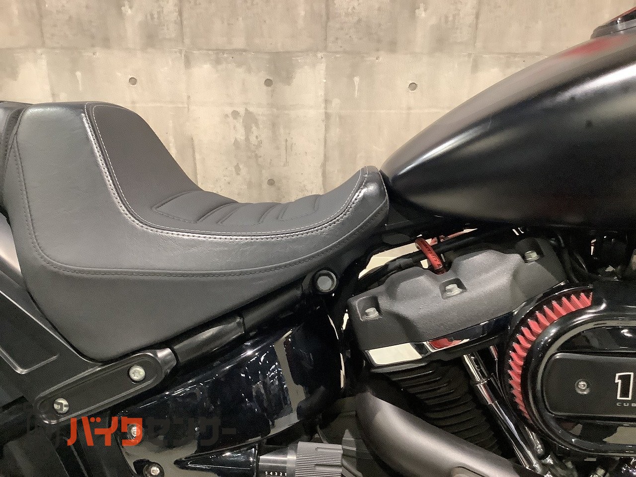 ハーレーダビッドソン FXFBS1870☆ファットボブ 2018年モデル バック