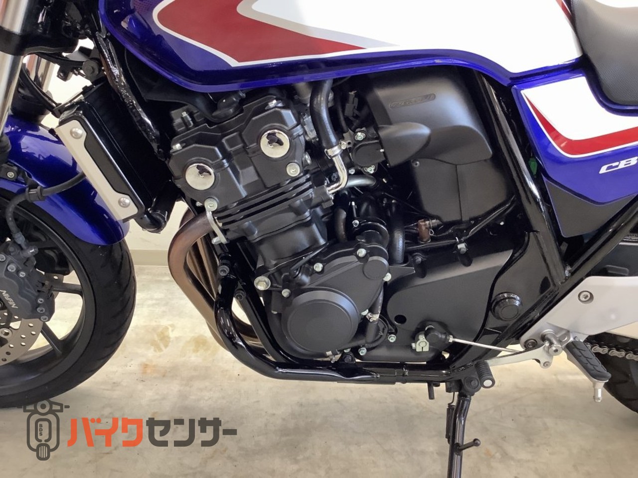 ホンダ CB400スーパーフォア【2019年モデル スポーティなトリコロール