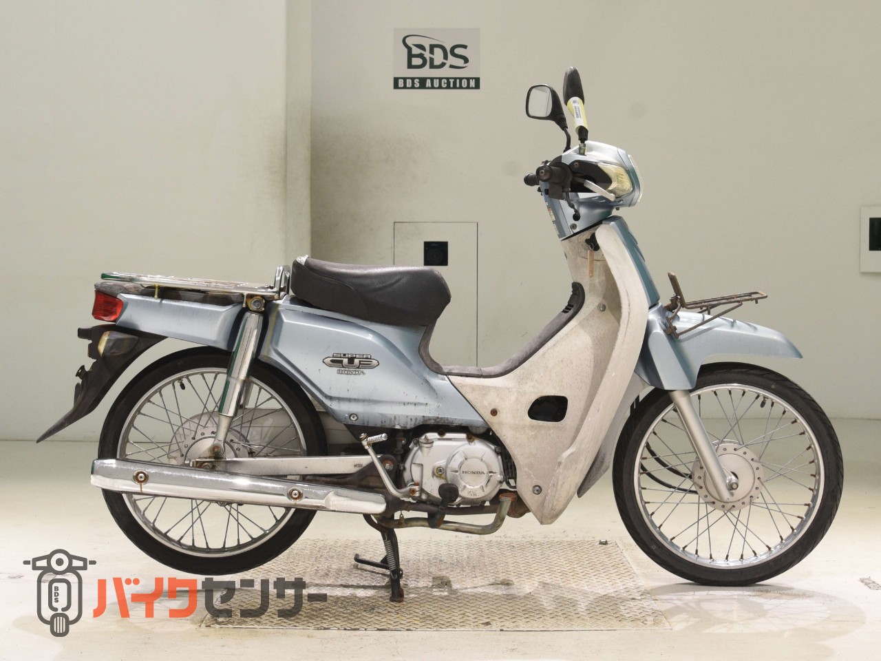 ホンダ スーパーカブ50 AA04型式タイヤバッテリー新品！！ B670715