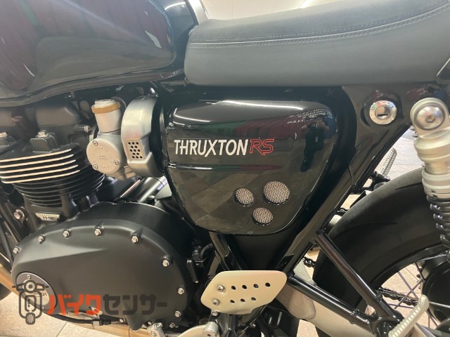 スラクストン1200RS リアオーリンズETC2．0純正ロケットカウル
