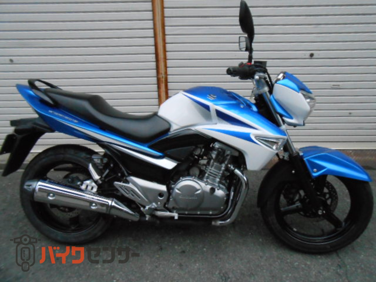 スズキ GSR250・ワンオーナー車・スマホホルダー・ヘルメットホルダー