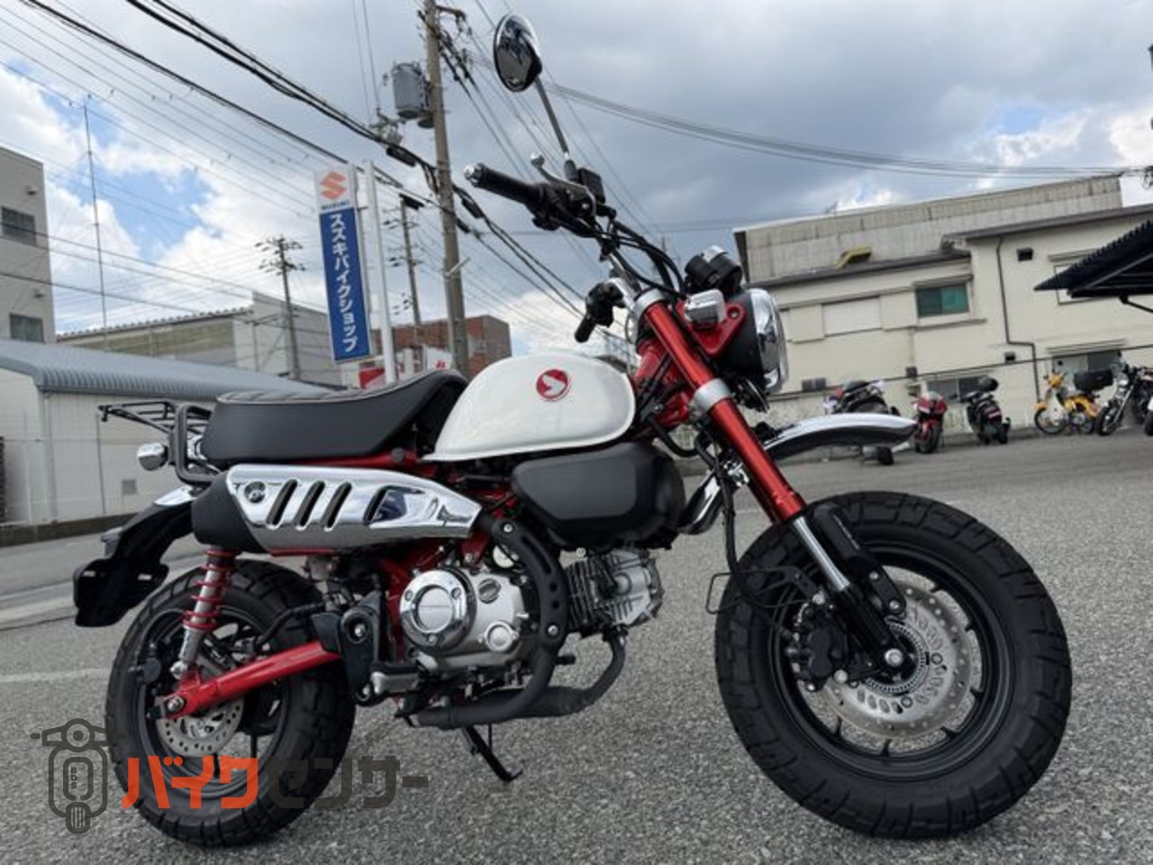 ホンダ モンキー125 クロック&ギアポジションメーター・USB電源・リア 