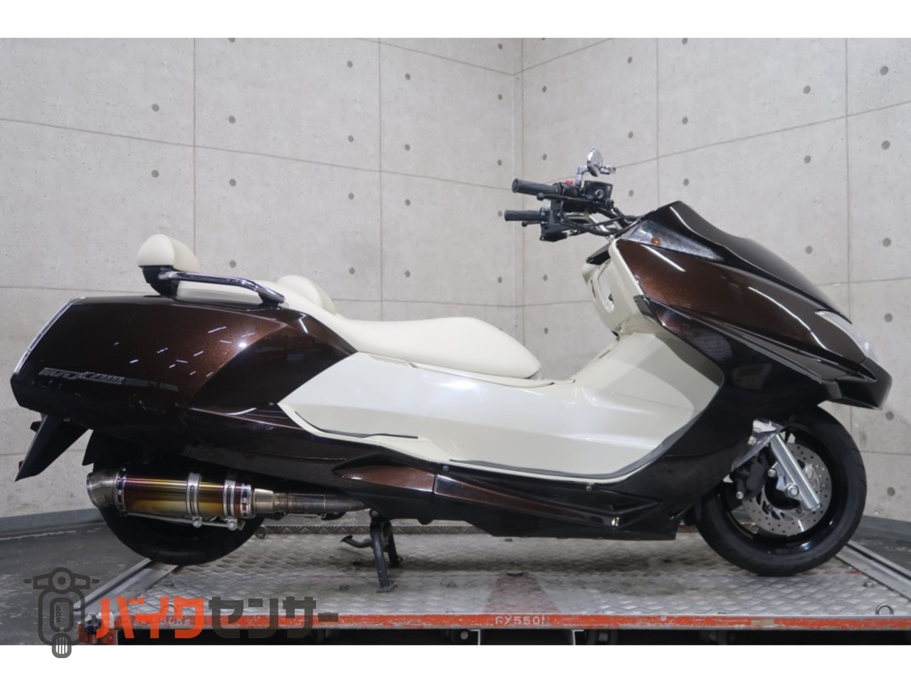 ヤマハ マグザム SG21J フロントカウル 社外マフラー 社外ハンドル