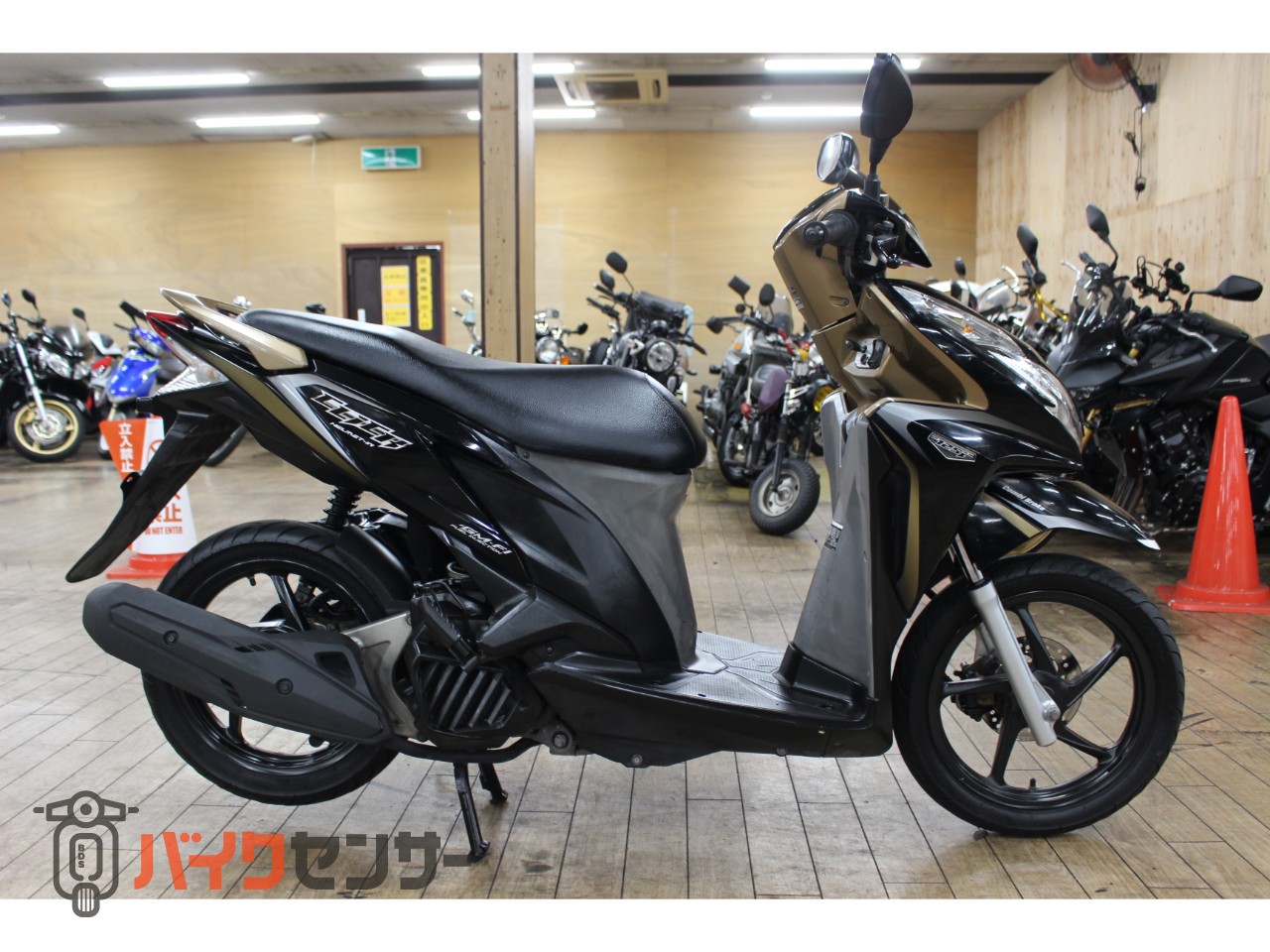 ホンダ 大阪～整備済み クリック125i バッテリー、ベルト類新品 全国 
