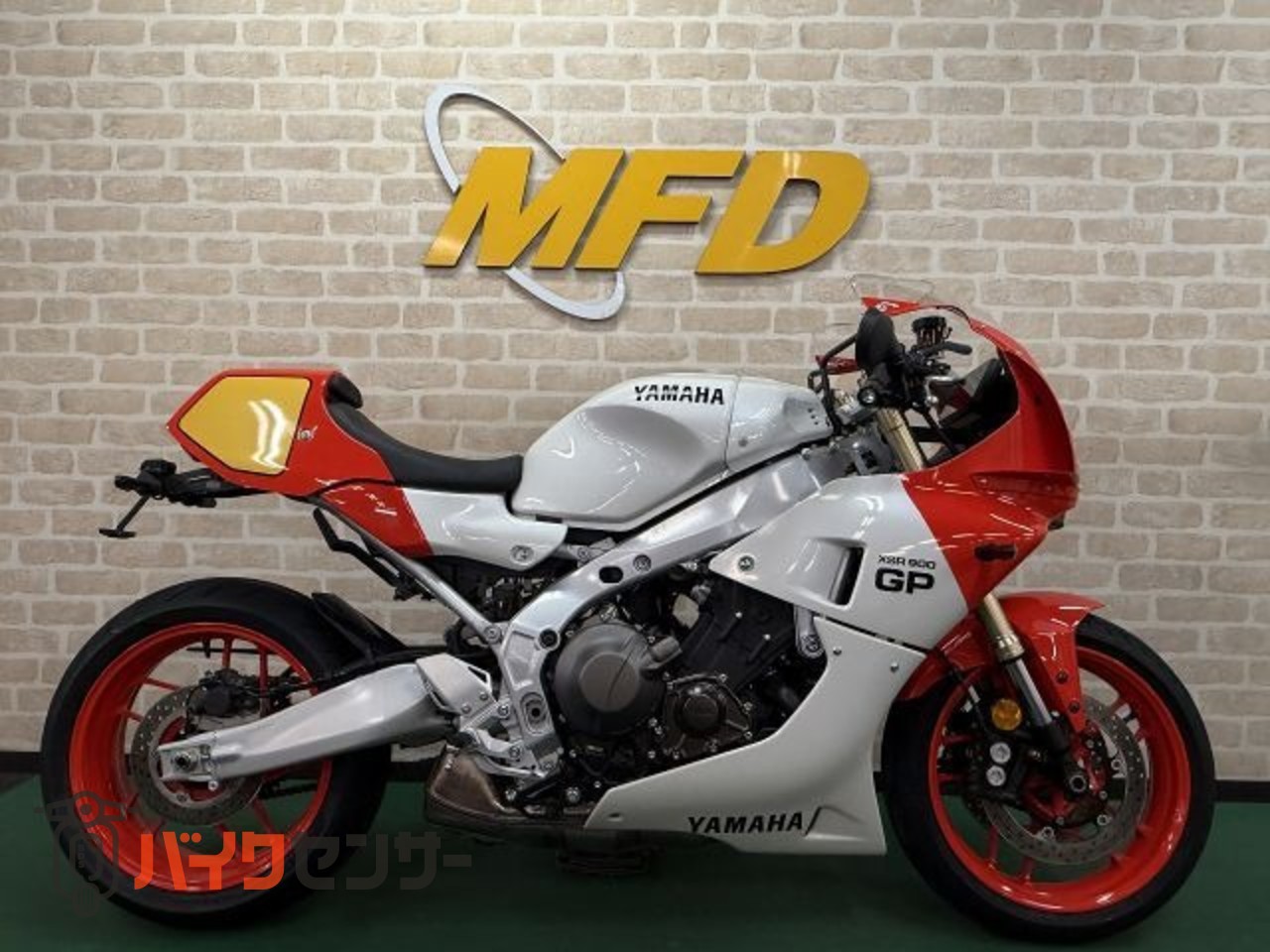 ヤマハ XSR900 GP 純正オプションアンダーカウル・シングルシート