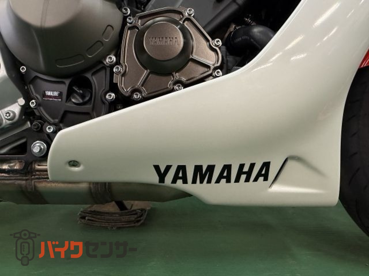 ヤマハ XSR900 GP 純正オプションアンダーカウル・シングルシート