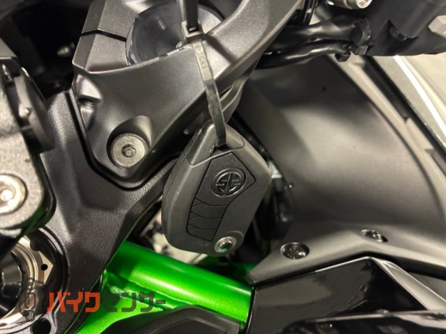 Ninja H2 SX SE ＋ 社外マフラー ステップ トリックスターラジエーター