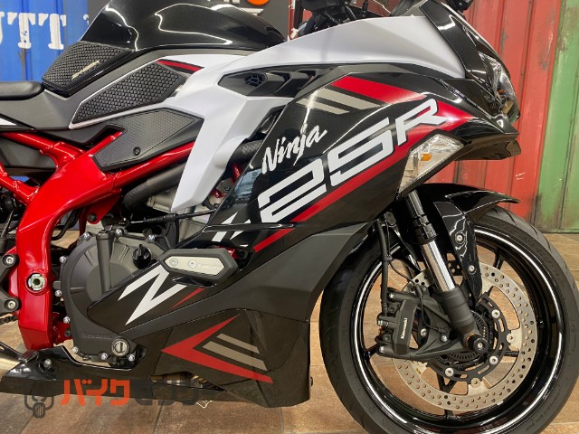 Ninja ZX-25R SE - KAWASAKI | CHAMPION 76 | チャンピオン 76