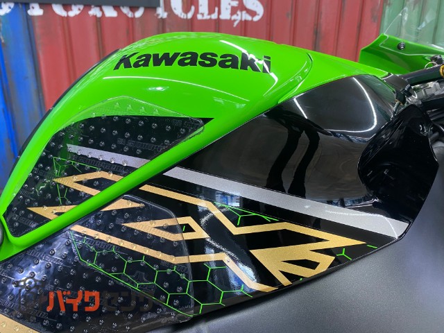 Ninja ZX-10R - KAWASAKI | CHAMPION 76 | チャンピオン 76