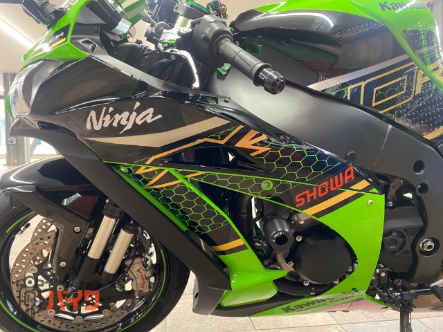 Ninja ZX-10R - KAWASAKI | CHAMPION 76 | チャンピオン 76