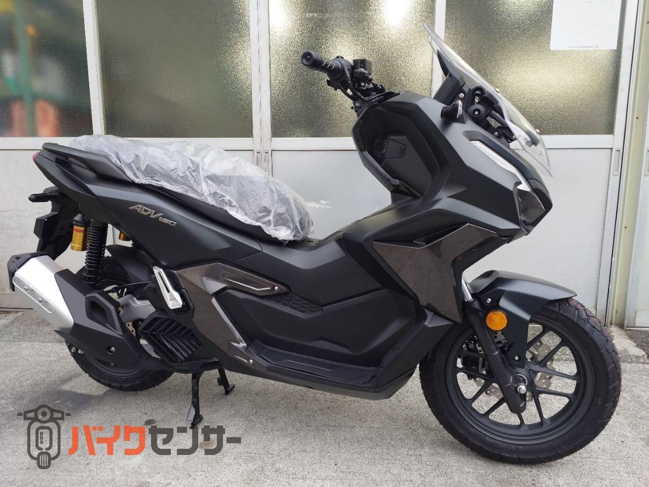 本日入荷！大人気入手困難ホンダAADV160マットガンパウダーブラックメタリック！限定一台限り！ ホンダ ADV160 2026年モデル マットガンパウダーブラックメタリック