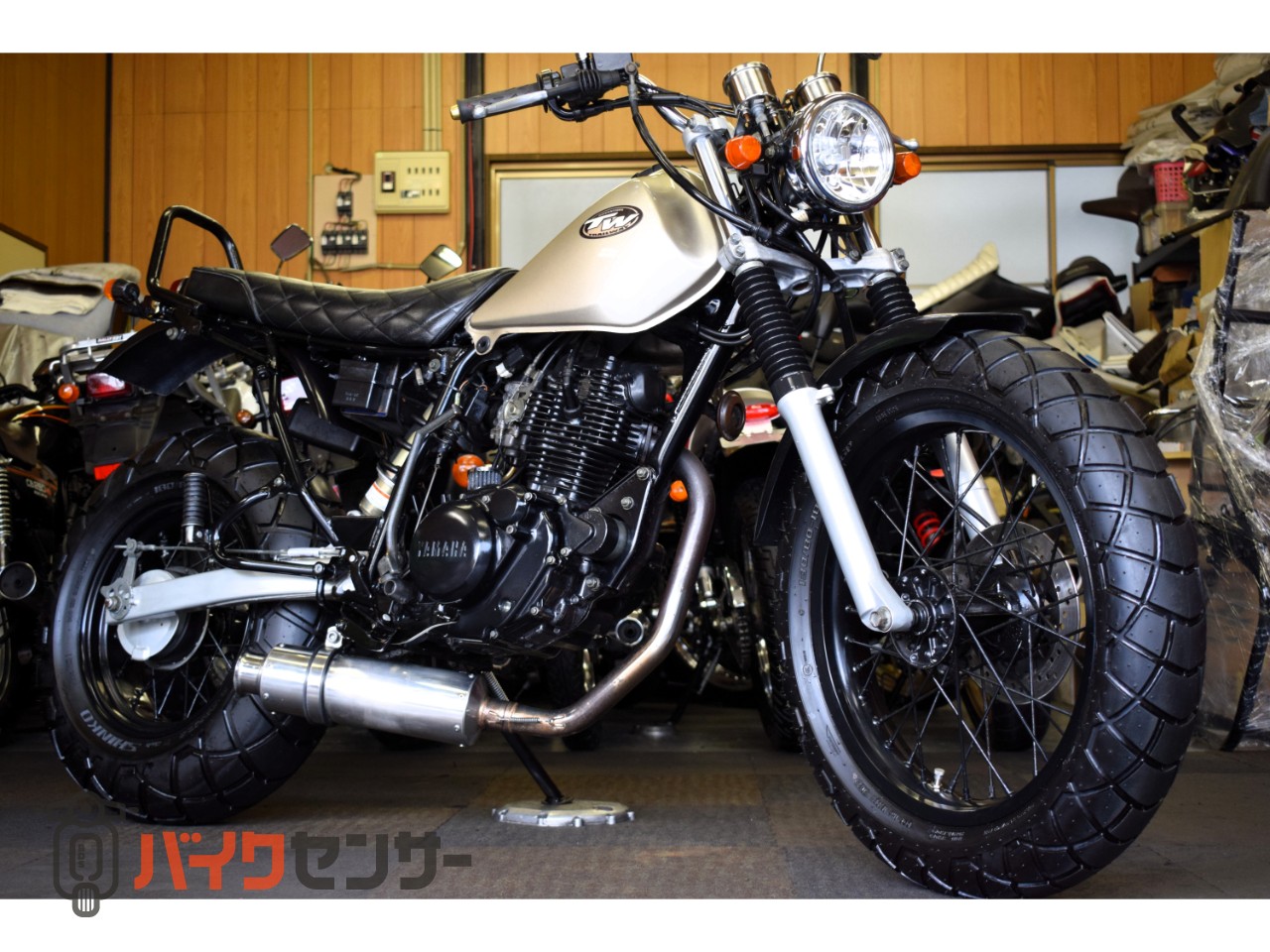 ヤマハ TW200 後期型 スカチューンカスタム BEAMSマフラー 新品前後 