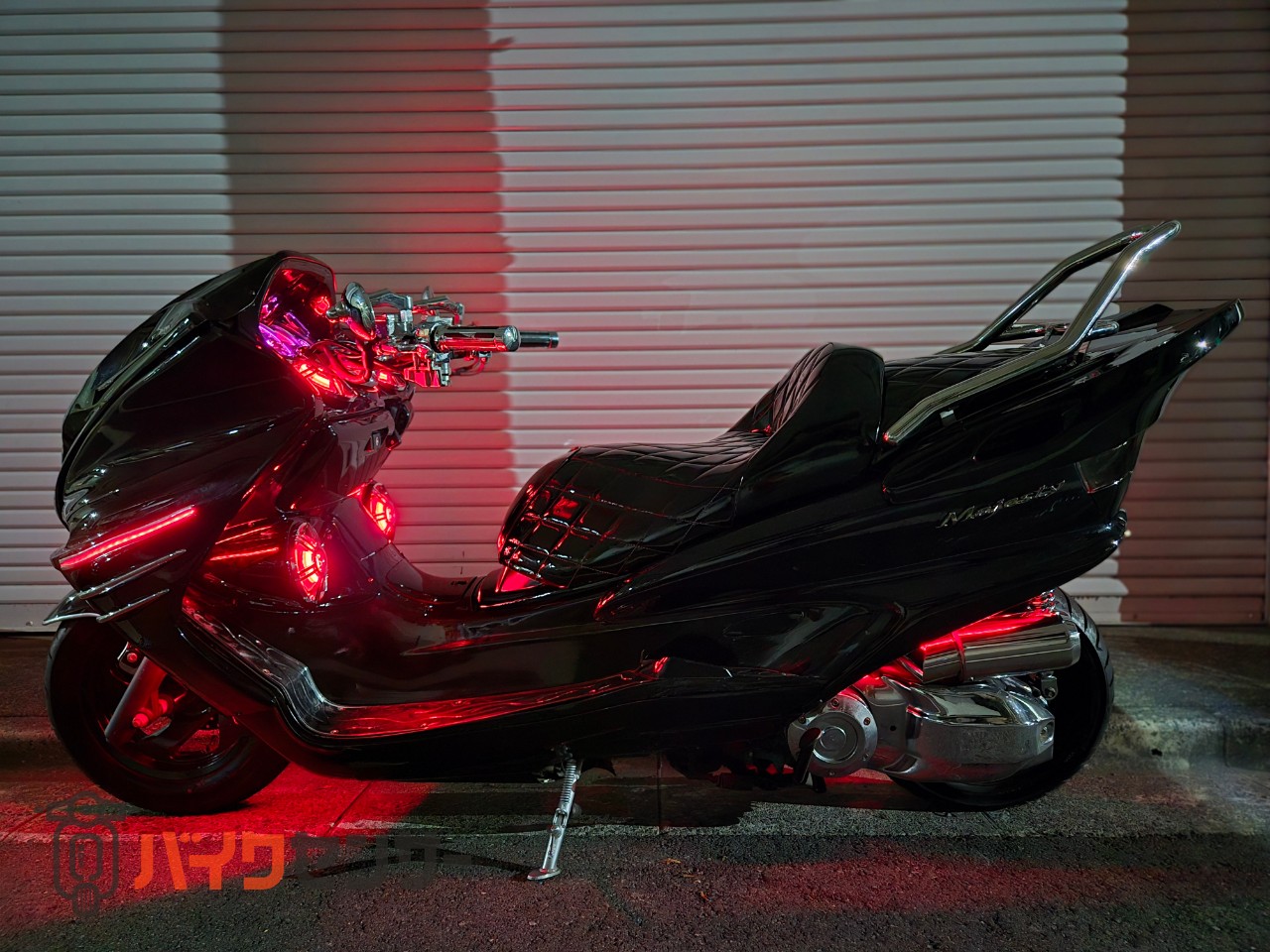 ヤマハ 高年式マジェスティ250C 自由自在にLEDの光らせ方・色を変更