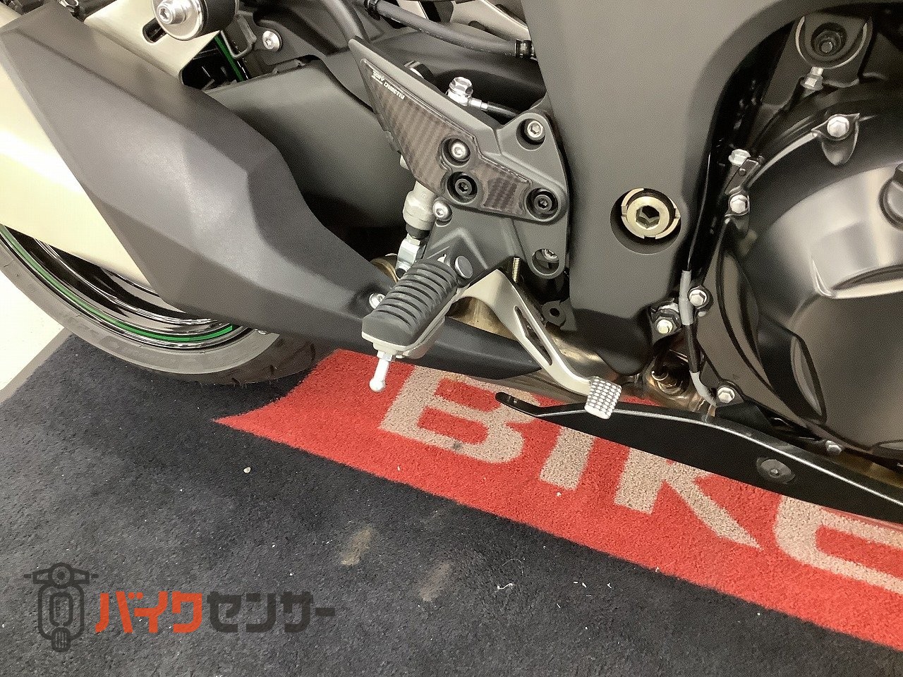 カワサキ NINJA1100SX エンジンスライダー 前後ドライブ
