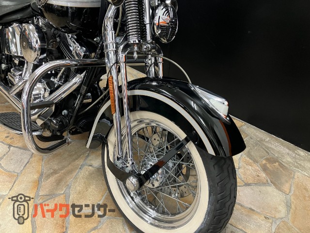FLSTS ヘリテイジスプリンガー - Harley-Davidson | CHAMPION 76