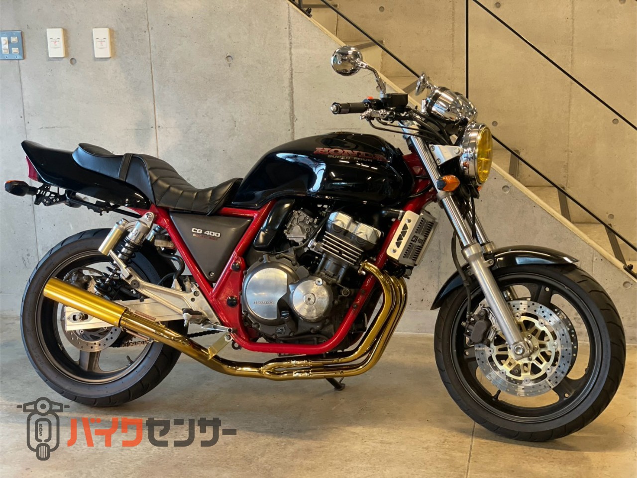ホンダ CB400 SUPER FOUR ブラック 赤フレーム NEWゴールドマフラー