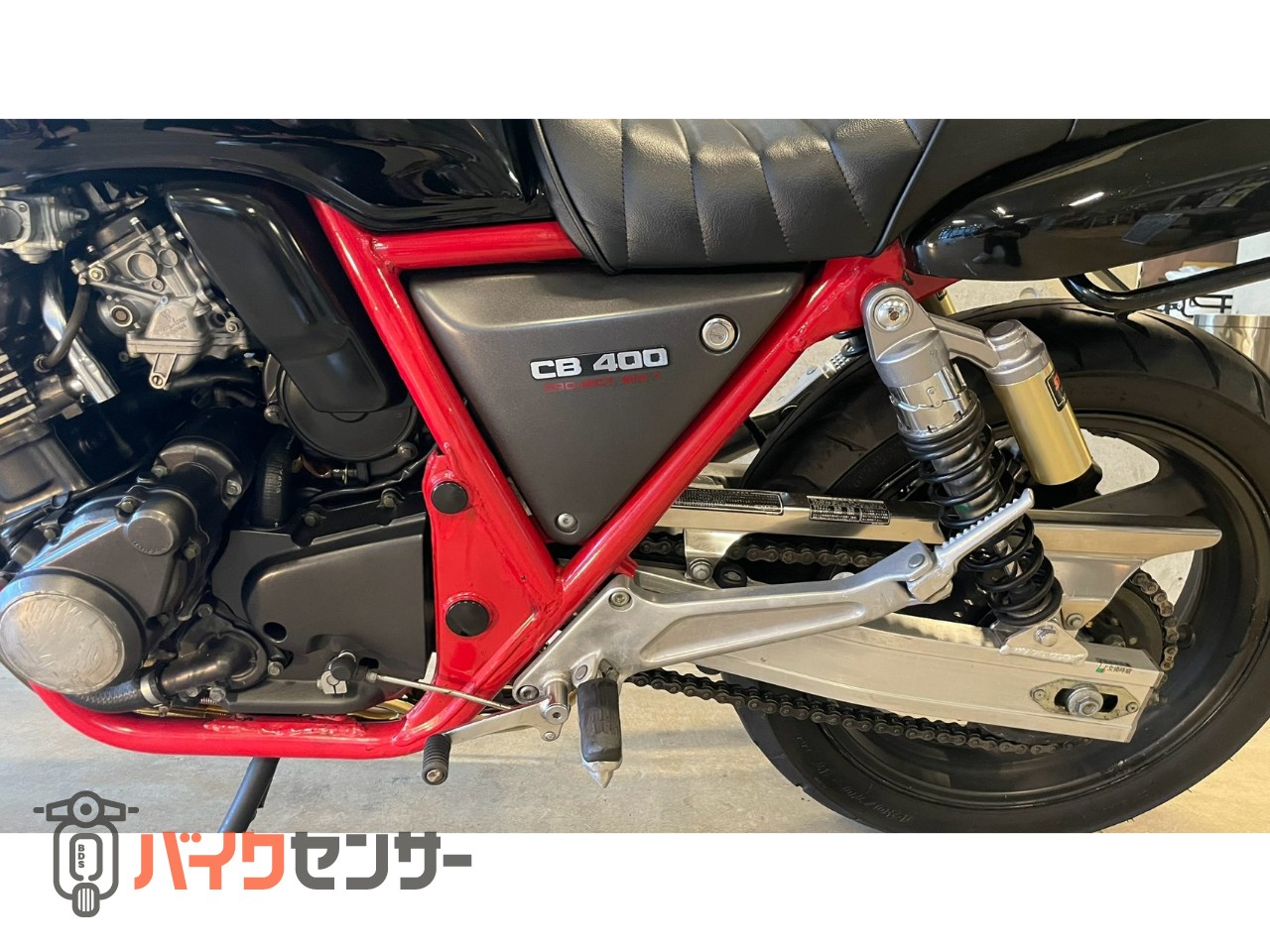ホンダ CB400 SUPER FOUR ブラック 赤フレーム NEWゴールドマフラー
