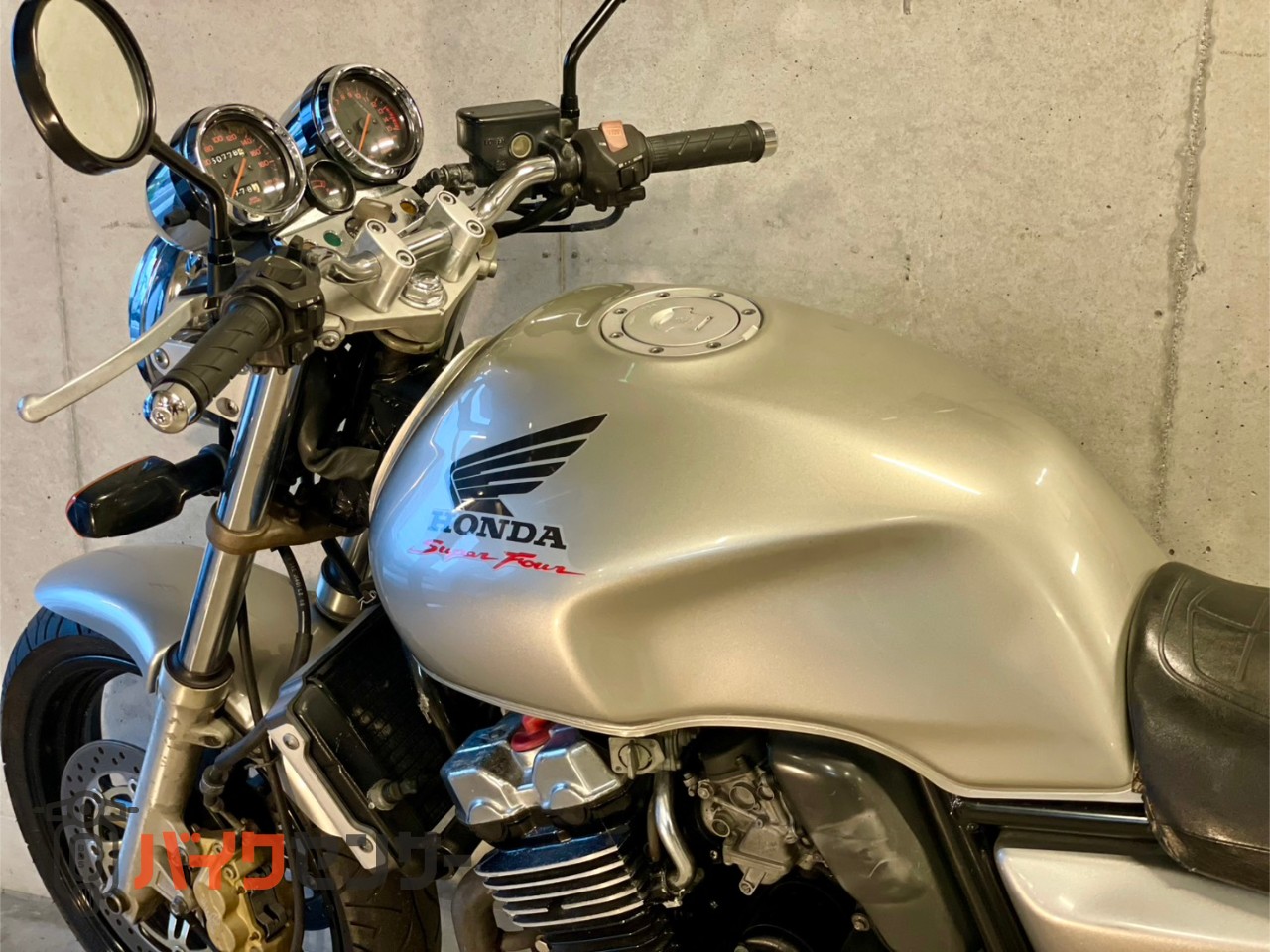 ホンダ CB400 SUPER FOUR バージョンS シルバー ノーマル仕様 B676892