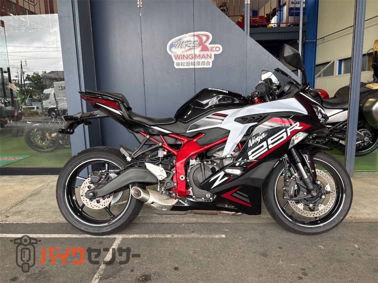 カワサキ Ninja ZX-25R SE B677687| BDSバイクセンサー