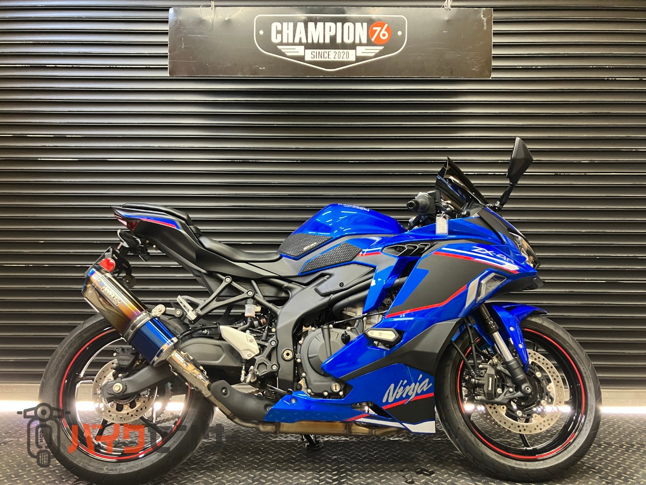 カワサキ Ninja ZX-4R SE ダブルアールズマフラー フェンダーレス