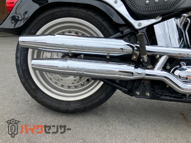 FLSTF ファットボーイ 純正カスタム多数 グリップ フットボード