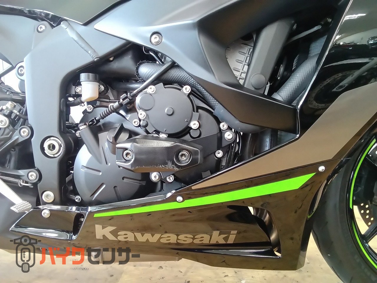 カワサキ ニンジャZX-6R ワンオーナー／ローダウン仕様／アクスル