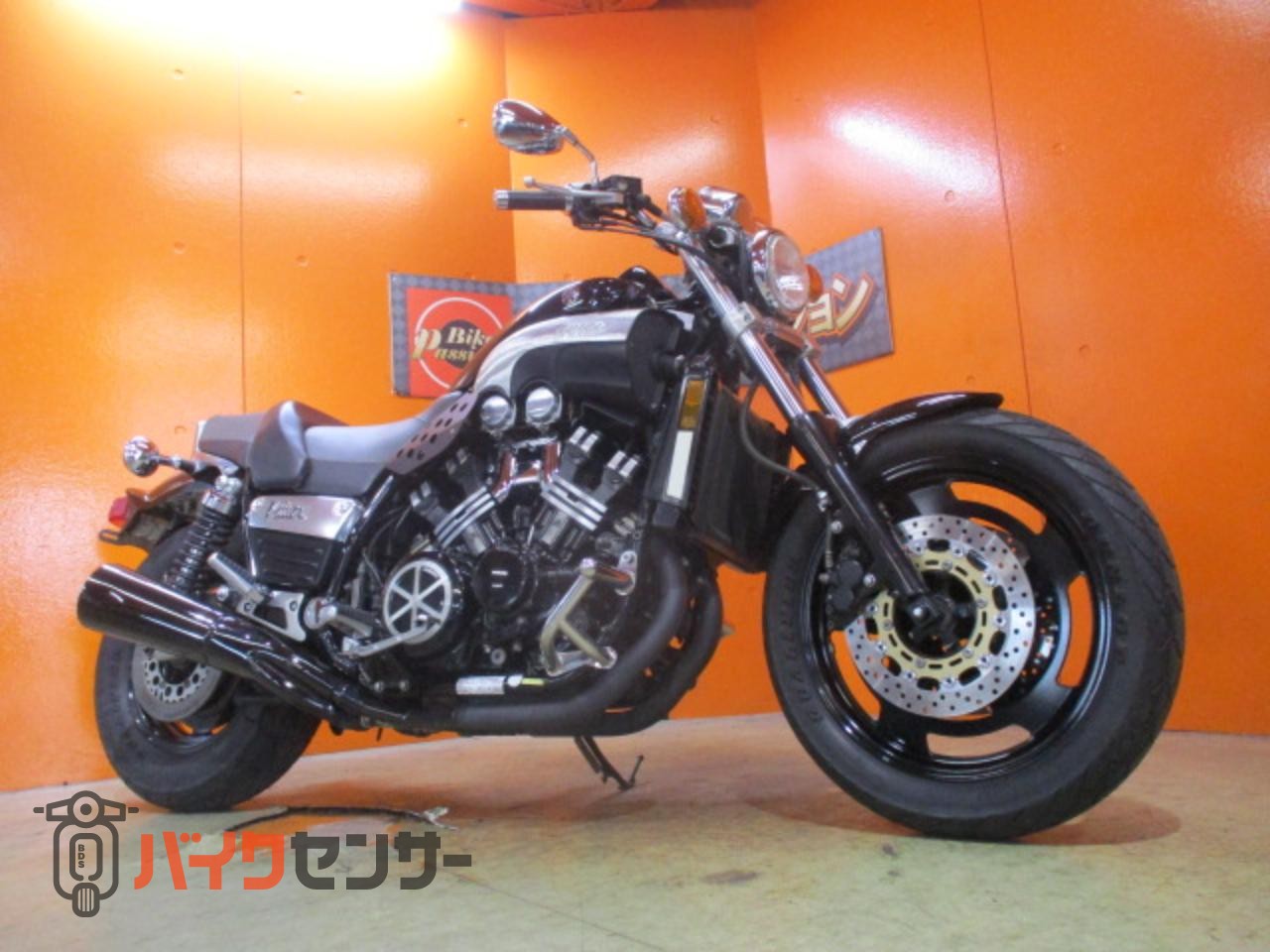 ヤマハ VMAX 1200欧州仕様 Vブースト 135馬力 オールブラック 純正