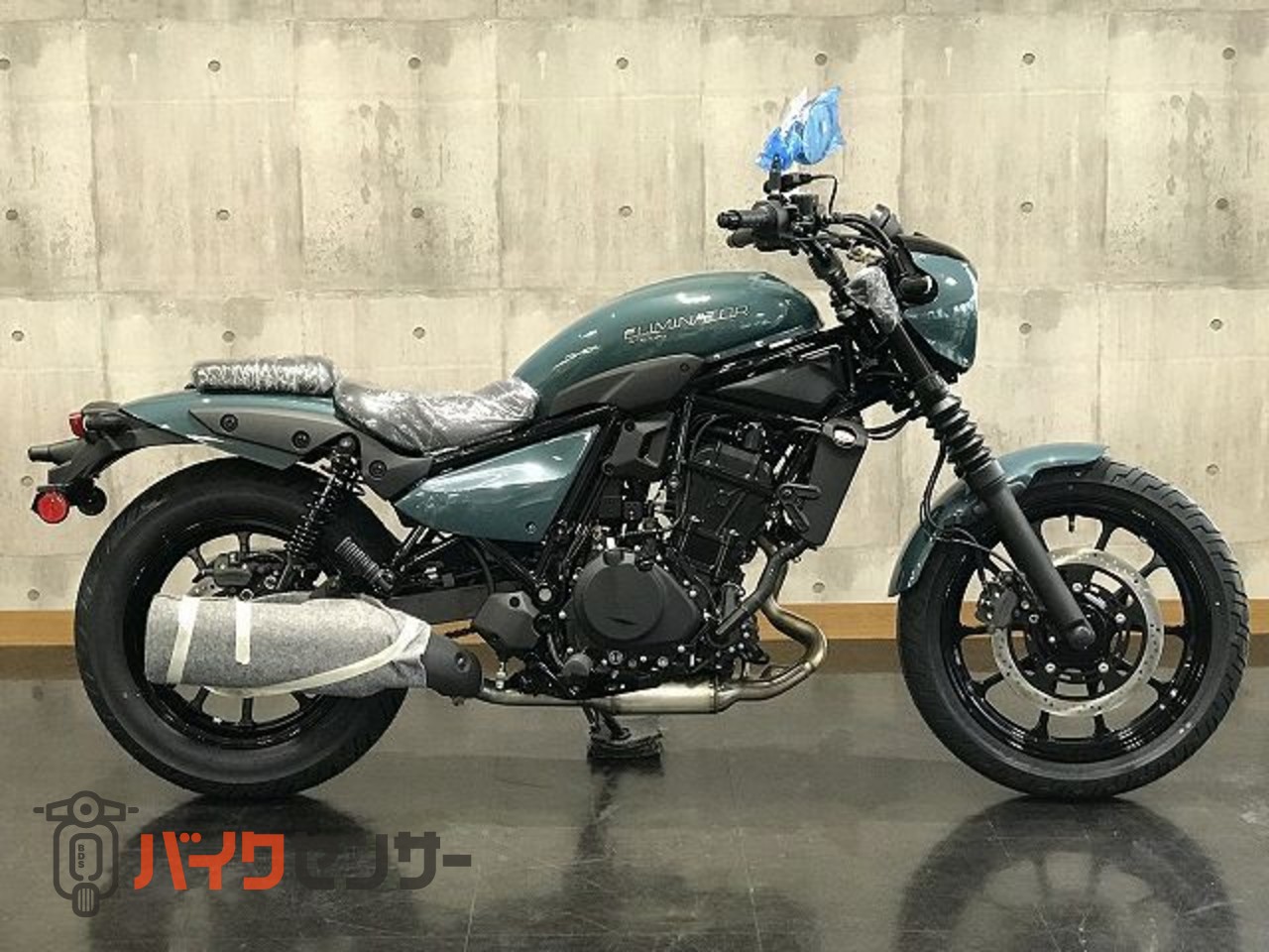 1.Kawasaki エリミネーター400SE ファントムブルー 新車取り外し品 3