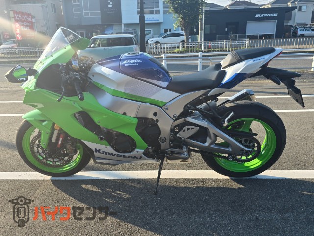 Ninja ZX-10R フルノーマル - KAWASAKI | CHAMPION 76 | チャンピオン 76