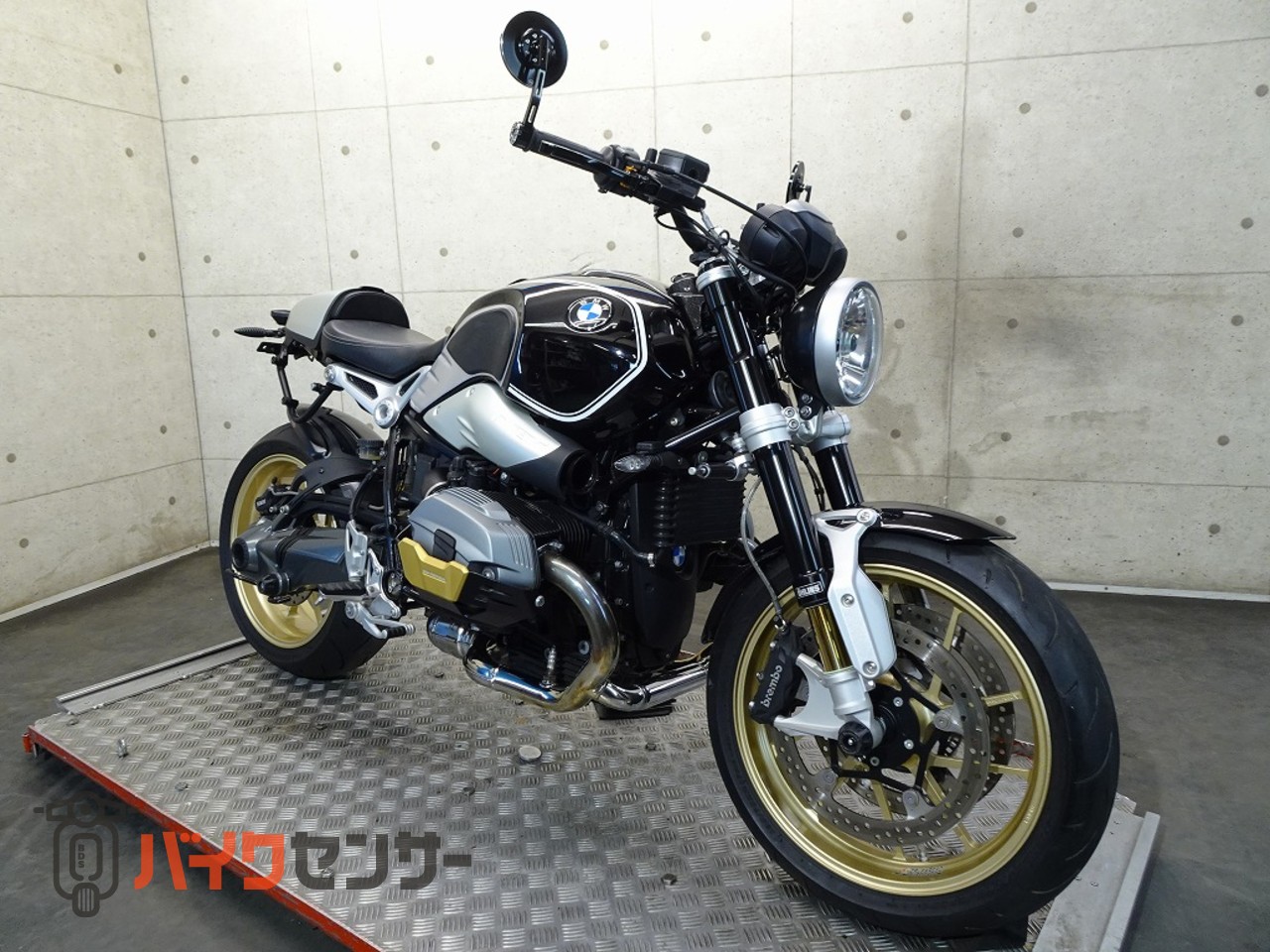 BMW R nineT フルカスタム ゲイルタイプRホイール 前後オーリンズサス