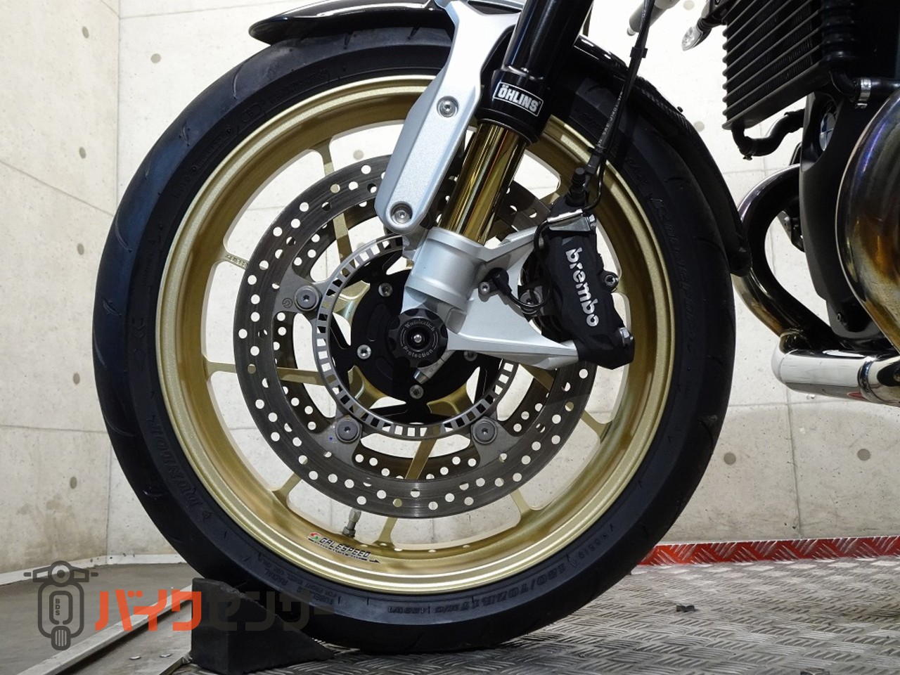 BMW R nineT フルカスタム ゲイルタイプRホイール 前後オーリンズサス