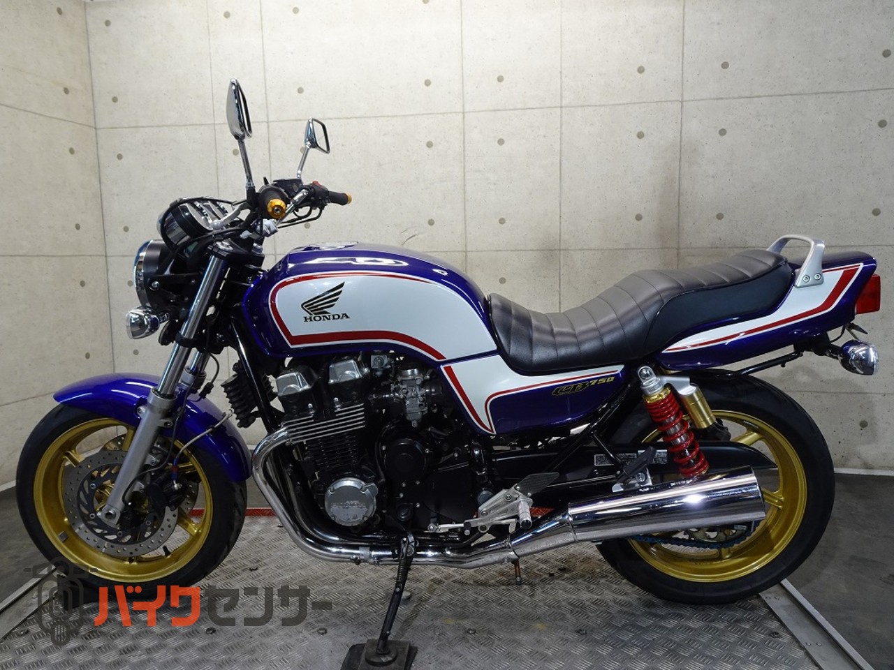 ホンダ CB750 RC42 2005年モデル 空冷4気筒エンジン キャブ車