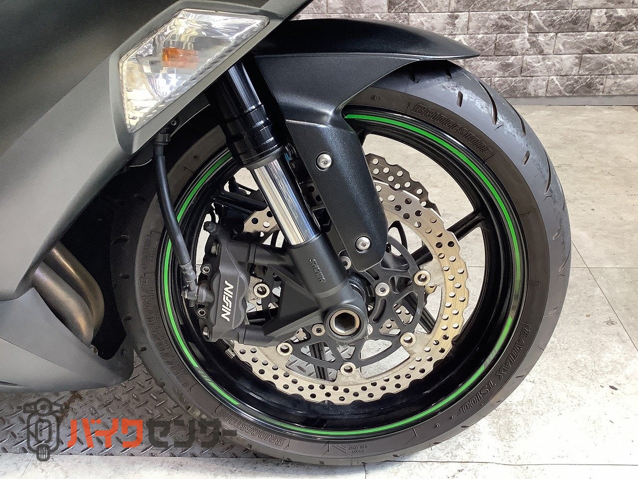 カワサキ Ninja ZX-6R グリップヒーター USB電源 フェンダーレス